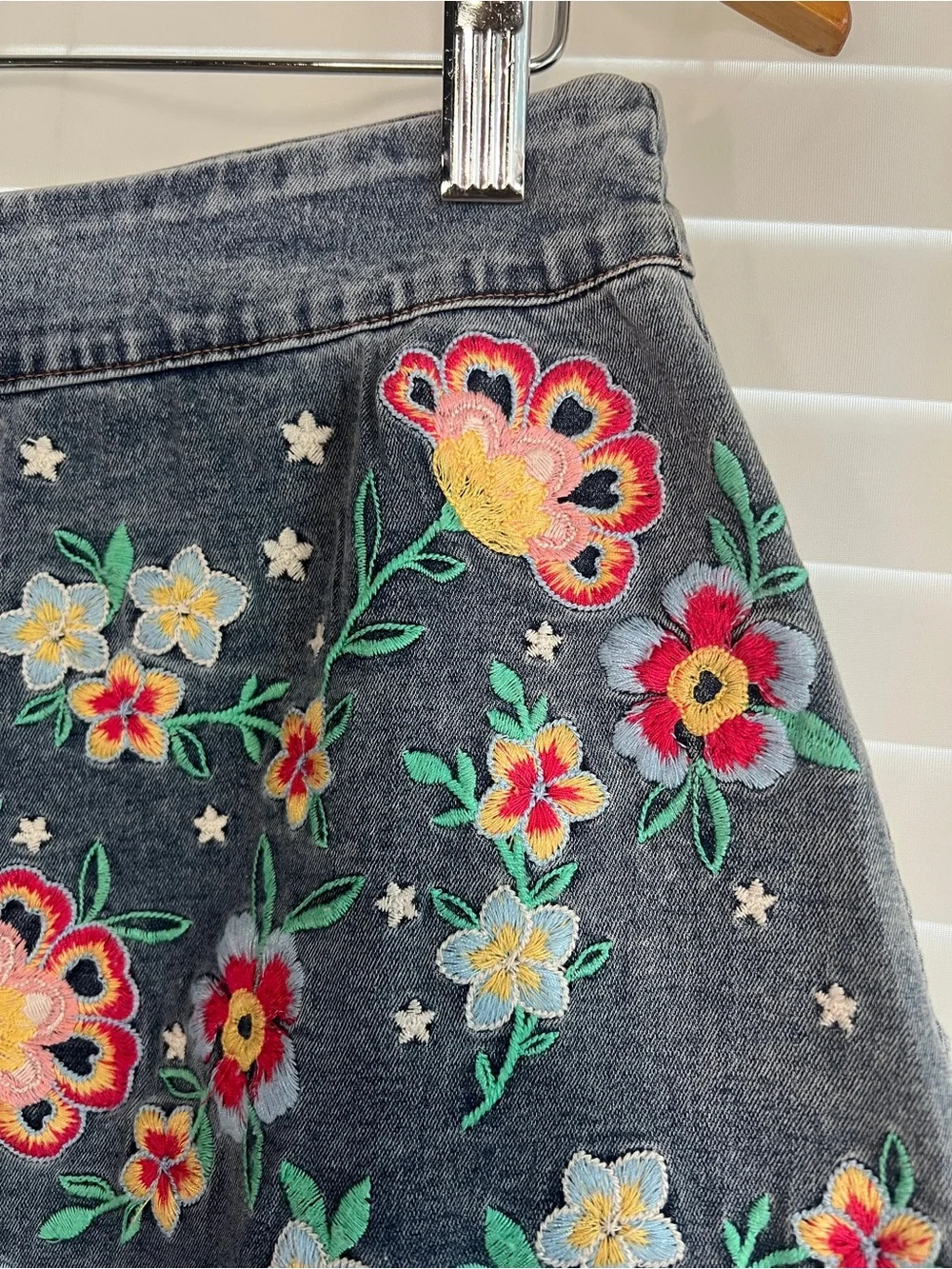 Savanna Jane Denim Floral Embroidered Womens Large Colorful Boho Tight Skirt